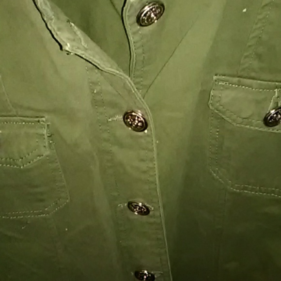 Khaki cargo type jacket lots of silver buttons - Picture 6 of 8